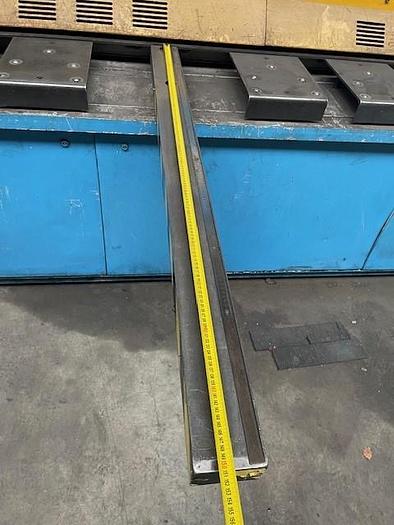 Used 2004 LVD HST-C 13/31 guillotine shear