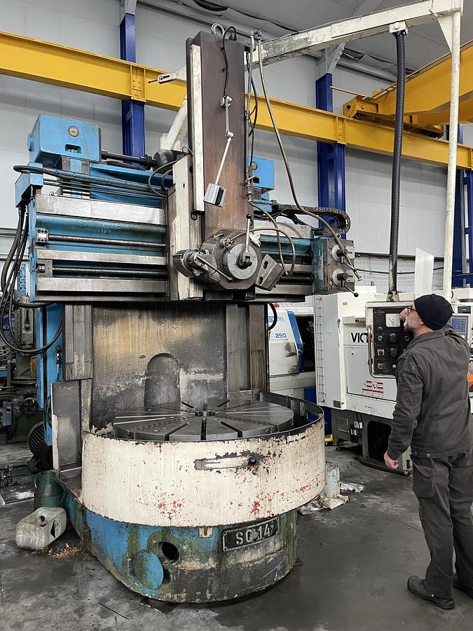 Used TITAN vertical lathe SC 14