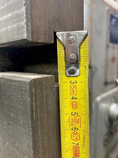 Used 2001 MECOF  Angle plate Cast-iron with T-slots / equerre en fonte rainurée