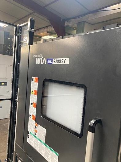 Used HYUNDAI WIA  HD2200SY CNC lathe twin spindles with robot, milling and Y axis