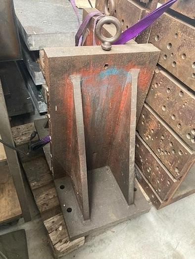 Used 2023 clamping cubes and angle plates T-slotted