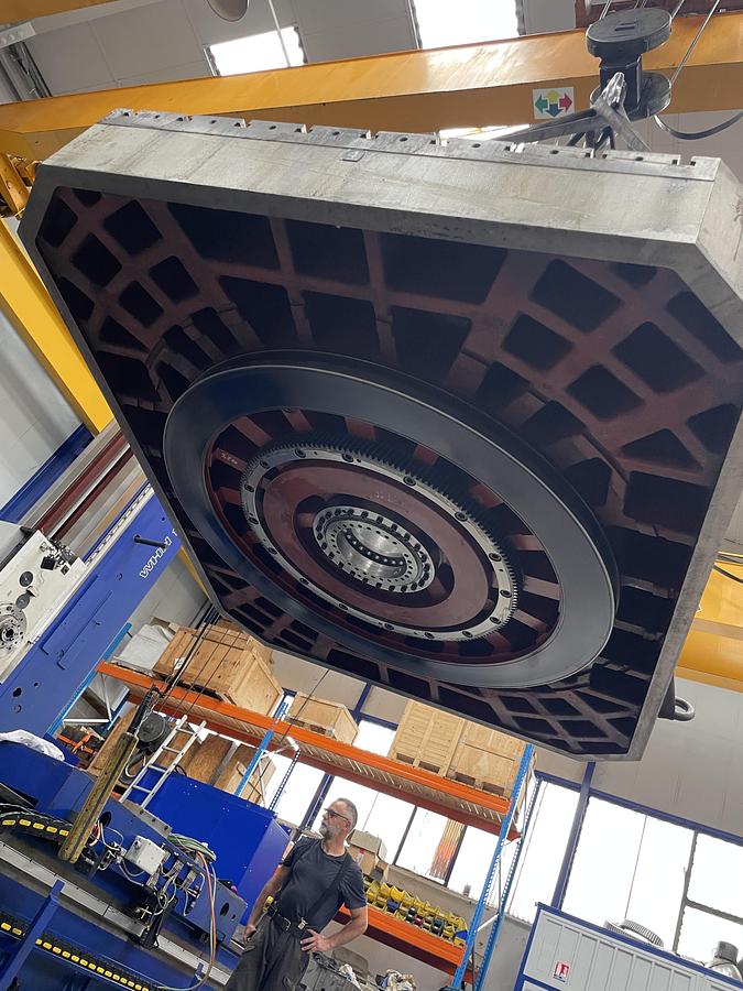 Used TOS Varnsdorf WHN 13 year 2013 boring and milling machine