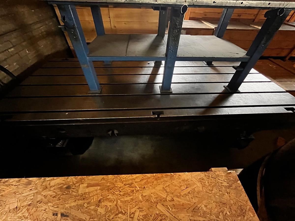 Used 1980 Unknown make T-slots clamping table
