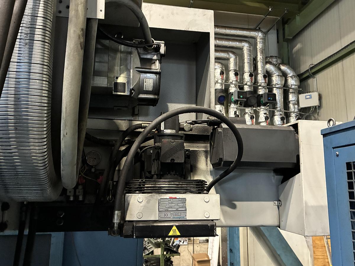 Used TOS Varnsdorf WHN 13 boring and milling machine