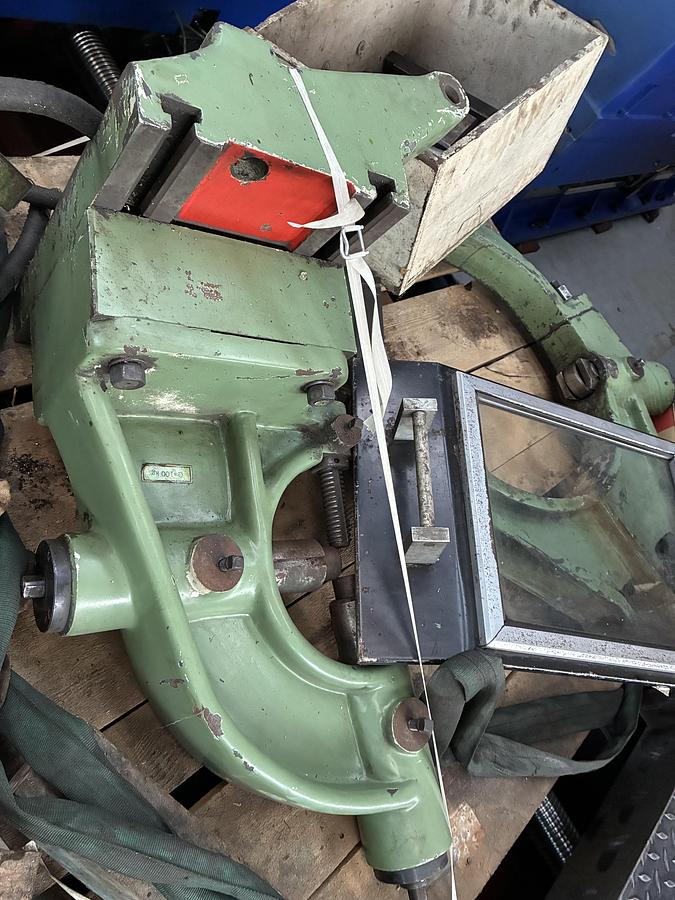 Used 2002 ZMM C13 - ZGMM type C13 Model C13 Type MBH