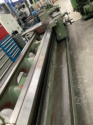 Utilisé TOS SUS 80 H x 8000 Tour parallèle traditionnel