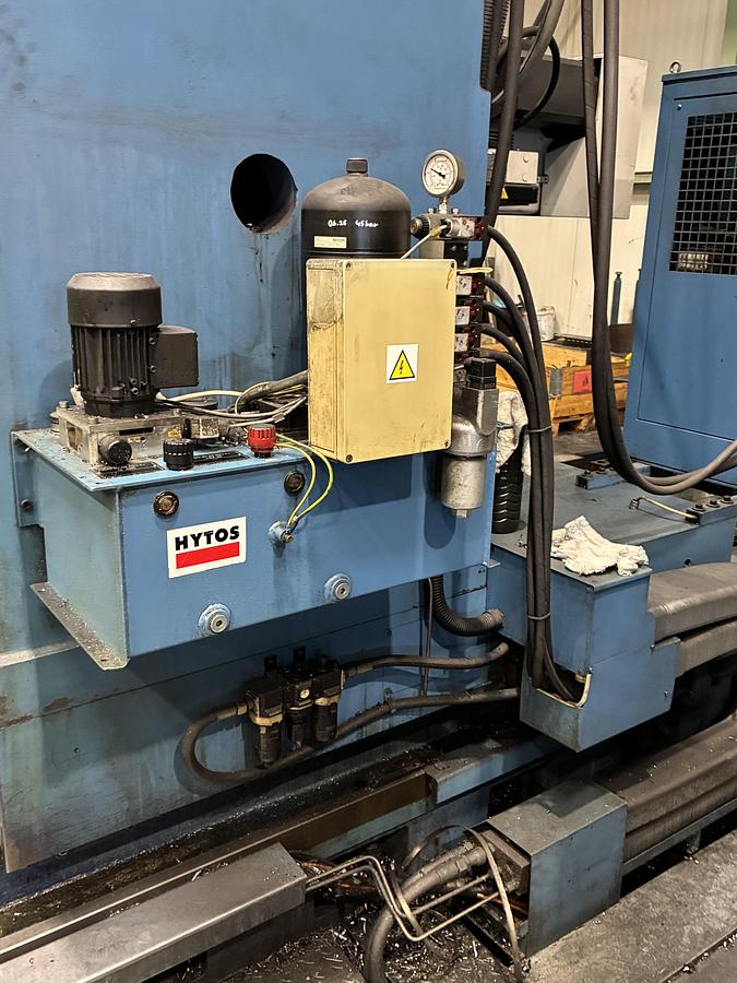 Used TOS Varnsdorf WHN 13 boring and milling machine