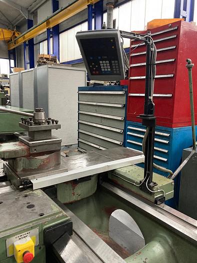 Utilisé TOS SUS 80 H x 8000 Tour parallèle traditionnel