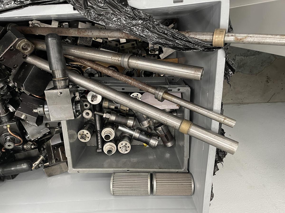 Used Nakamura-Tome TW 10 twin spindles twin turrets