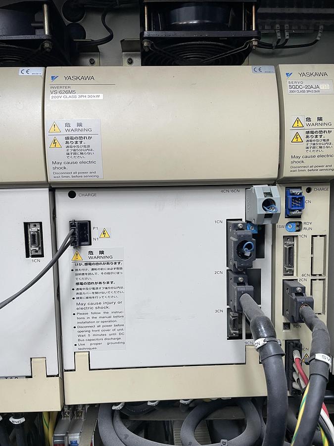 Used Variateurs et CN Yaskawa - CN Yasnak J300M