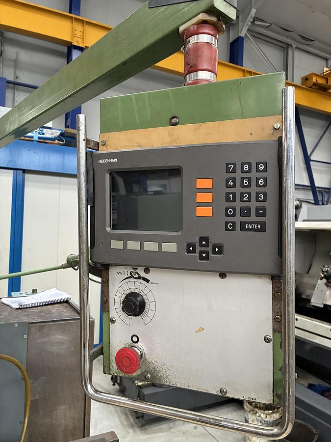 Used Fraiseuse universelle Huron type MU 4 à variation