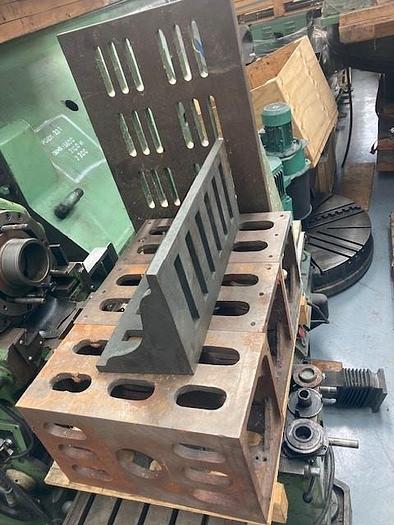 Used 2023 clamping cubes and angle plates T-slotted