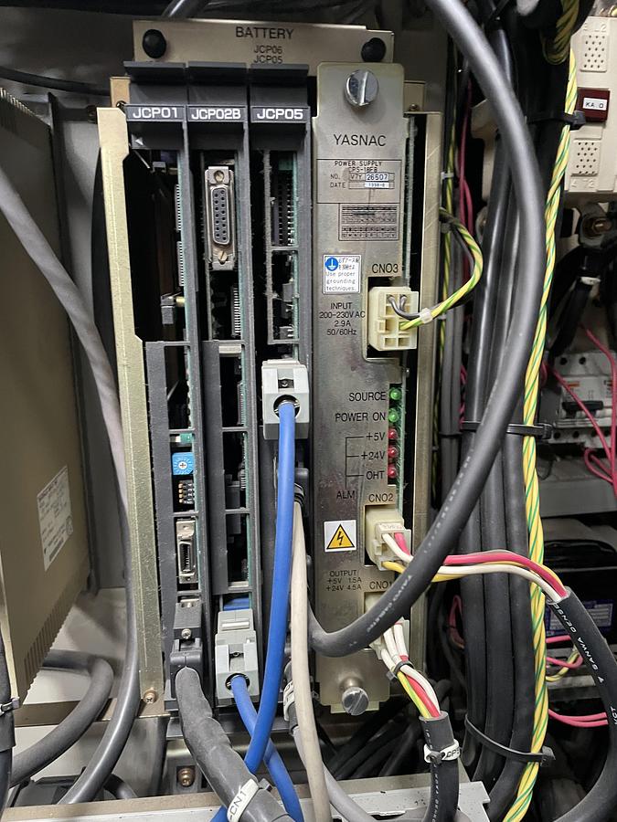 Used Variateurs et CN Yaskawa - CN Yasnak J300M