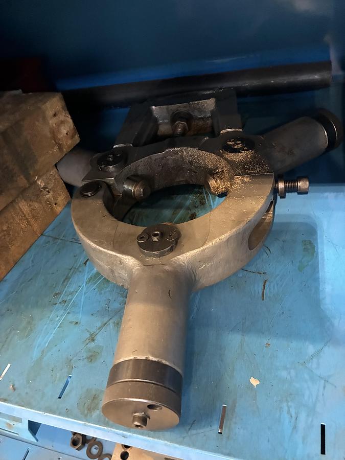 Used PINACHO SC-250 x 1000 year 2014 - lathe