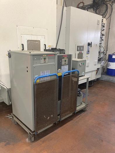 Utilisé VICTOR V-center 5-axis milling center