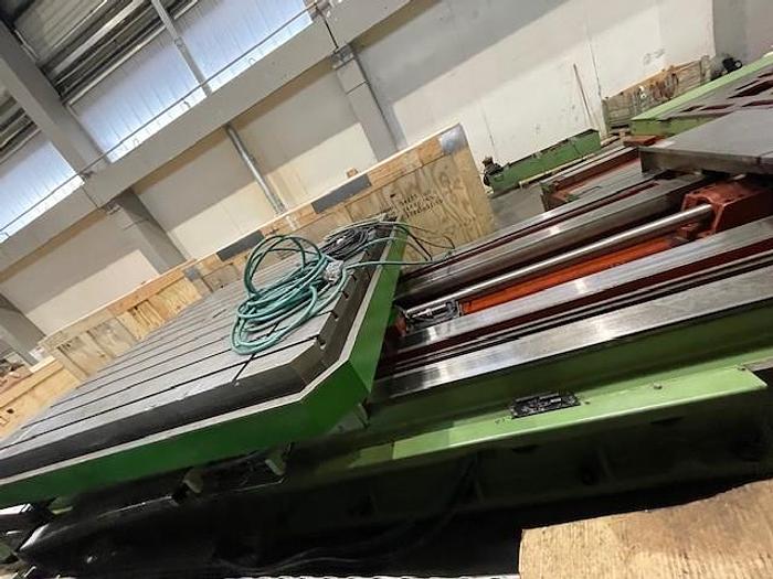 Used 1999 TOS Varnsdorf WHN 13 boring and milling machine