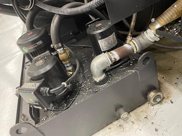 Used Okuma  Genos M560-V-e vertical machining center