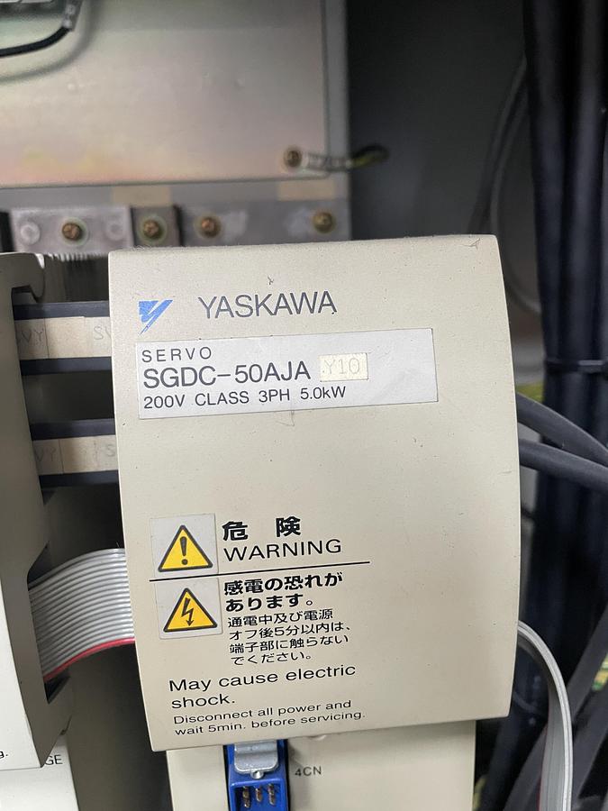 Used Variateurs et CN Yaskawa - CN Yasnak J300M