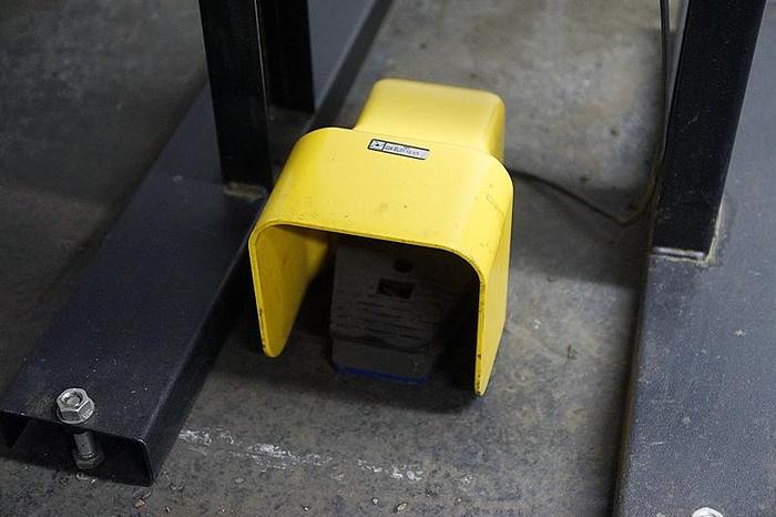 Used TAURUS 2KDE DOUBLE-HEAD UNDERPINNER WITH DIGITAL CONTROLS