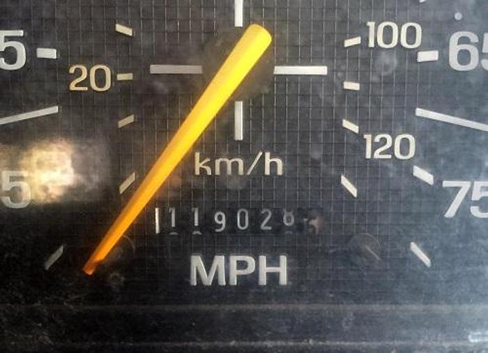 Used 1994 Catering Truck. Ford F700 chassis