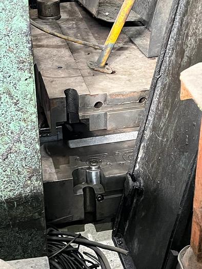 Refurbished Press Hot Forging KB8042