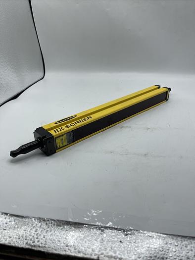 Used Banner SLSCR30-300Q8 Light Curtain Ez Screen Receiver