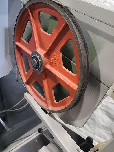 Used DoAll Model C-4 Metal Cutting Bandsaw