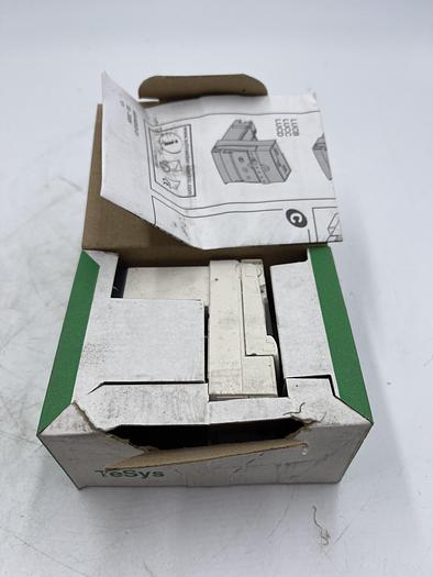 Schneider Electric LUCA32FU