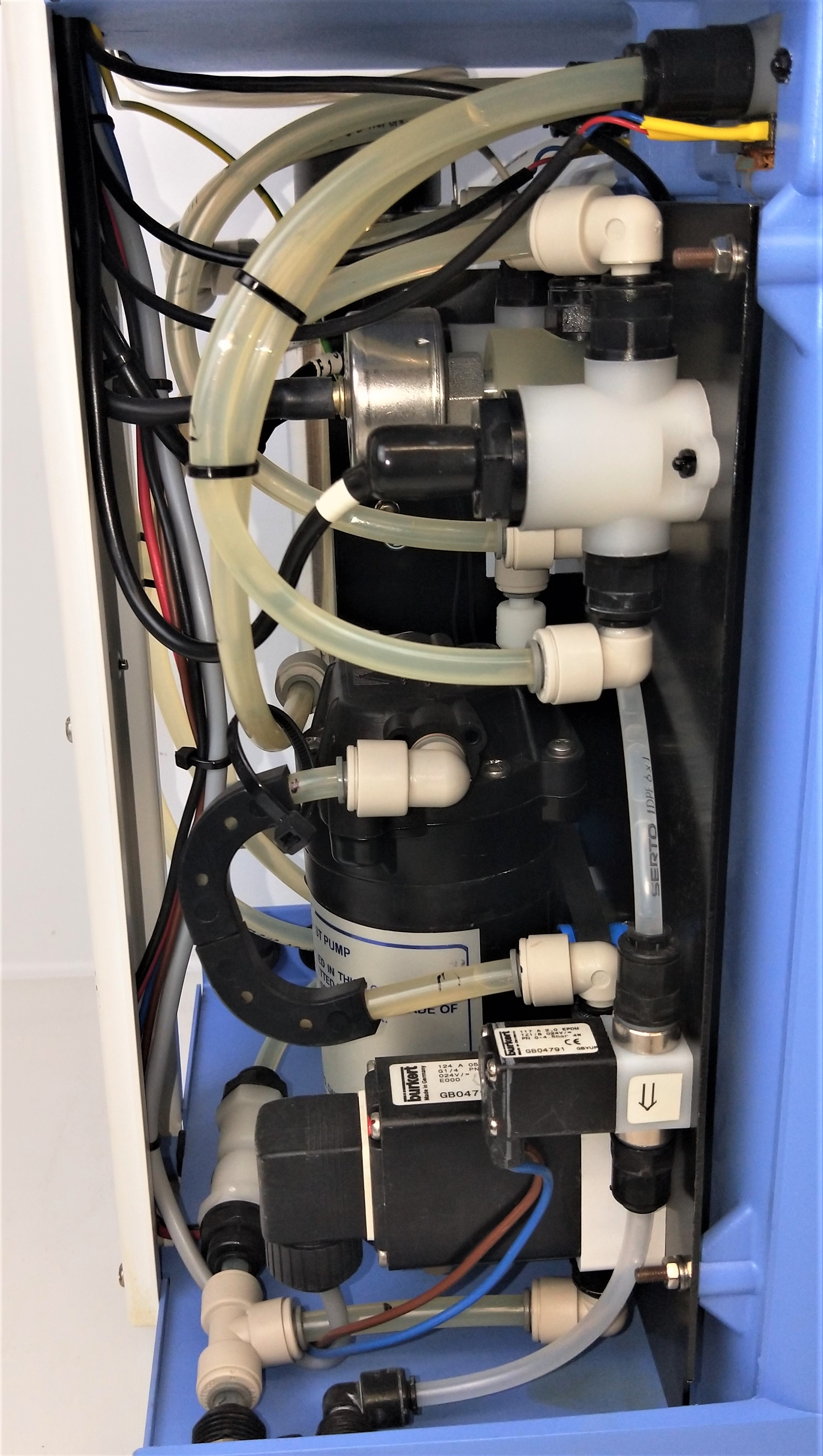 Used US Filter Elga Maxima LS Ultra-Pure Water Purifier with Tank