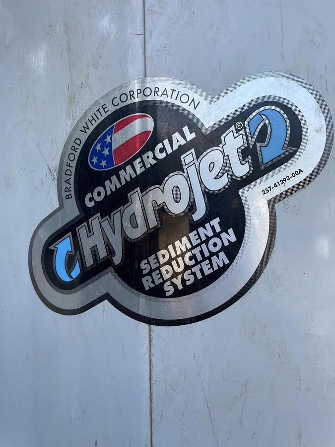 Used 80 Gallon BRADFORD WHITE D80T7253NA Commercial Water Heater - 725000 BTU Nat Gas