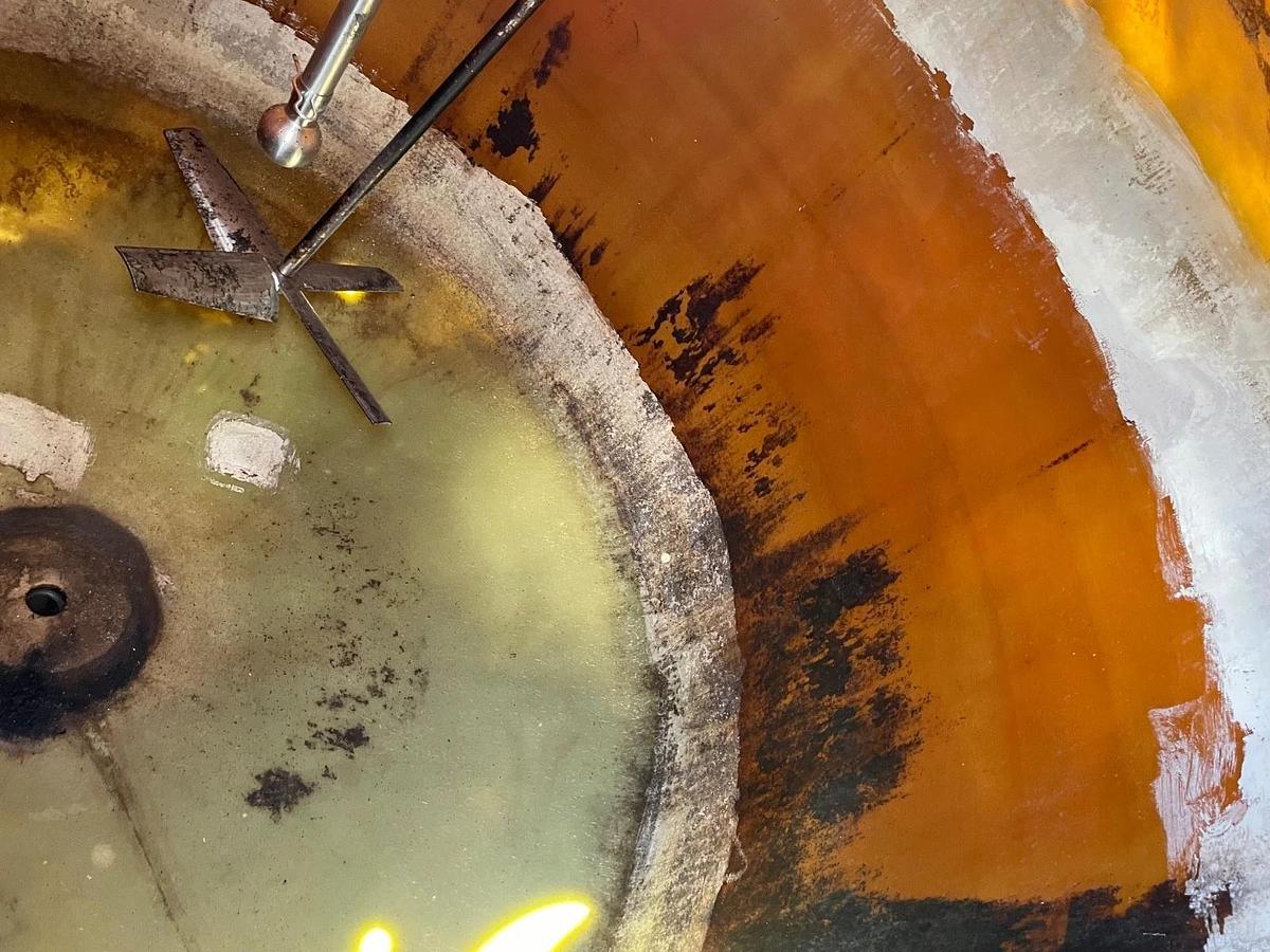 Used 500 Gallon 304 Stainless Steel Food Grade Tank with Dome Top and Cone Bottom