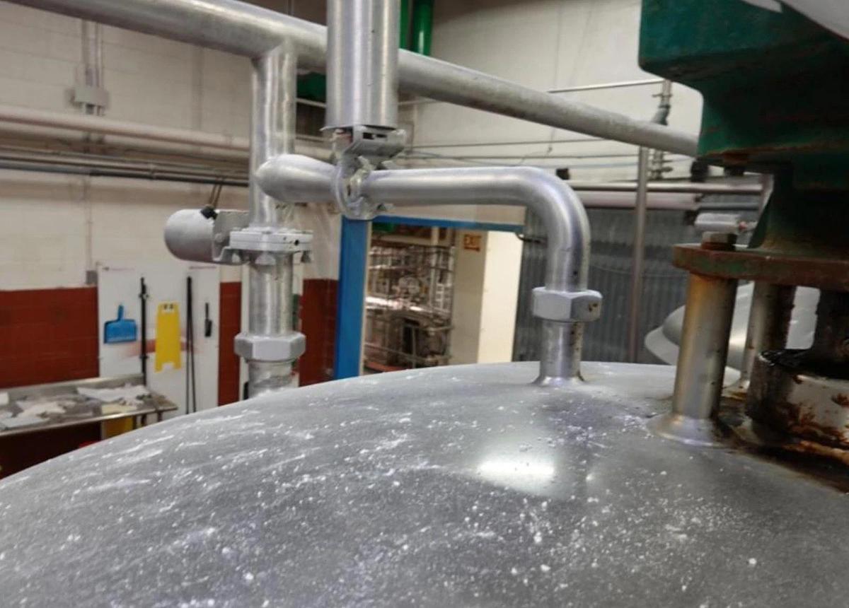 Used 1000 Gallon Jacketed Stainless Steel Processor with sweeping agitation w Cone