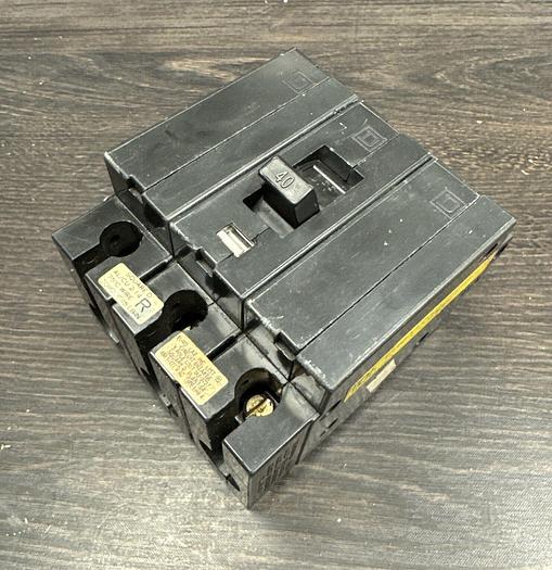 Used EHB34040 Square D 40 Amp 480V 3 Pole Bolt On Circuit Breaker