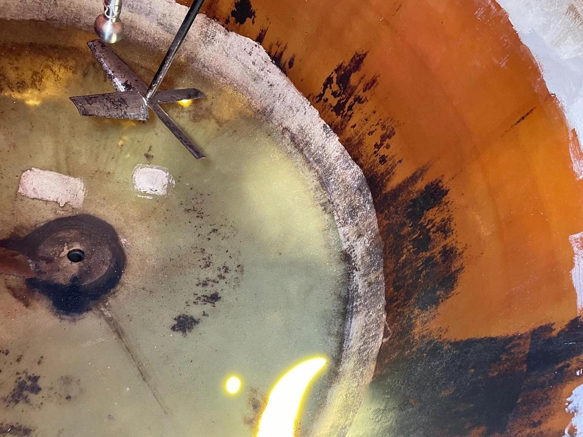 Used 500 Gallon 304 Stainless Steel Food Grade Tank with Dome Top and Cone Bottom