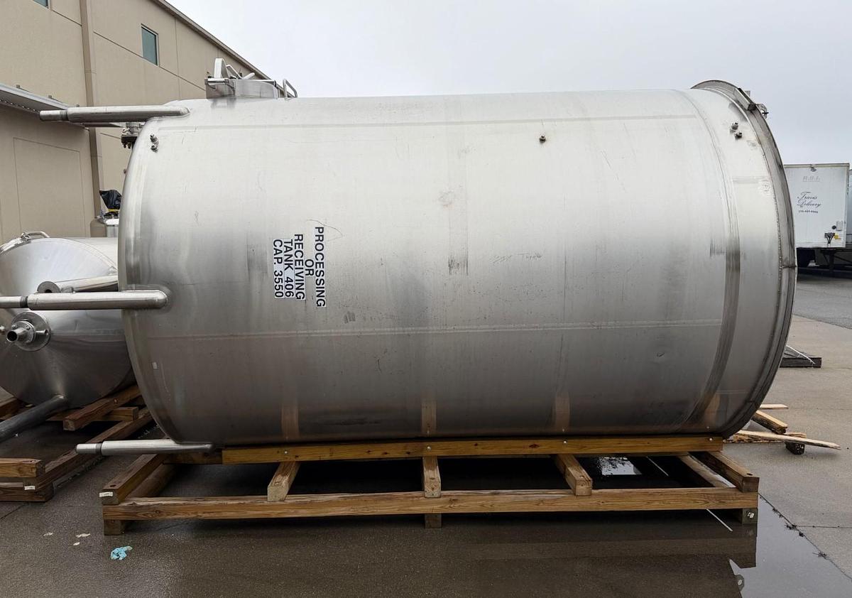Used 3500 Gallon Stainless Steel Vertical Storage Tank Very Clean
