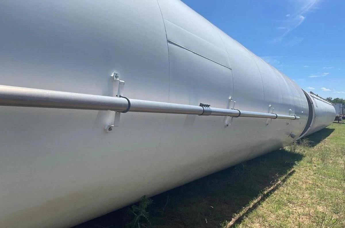 Used 2 SILO PELLET RESIN SILO’S MFG BY CST STORAGE 12’ x 72’  NO RUST! Excellent Cond