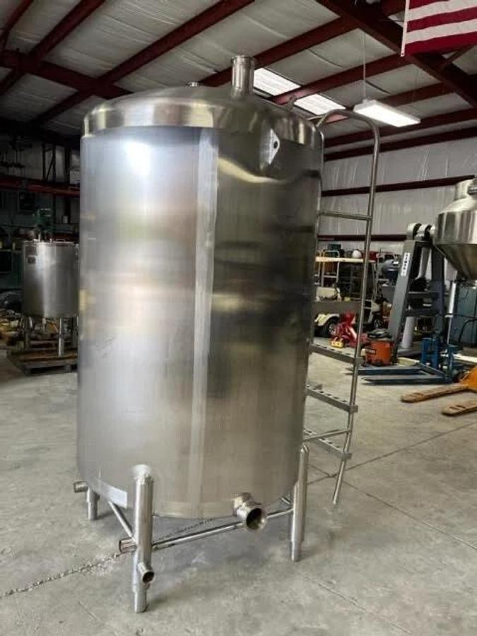 Used 500 Gallon Feldmeier 316 Stainless Steel Dome Top Dish Bottom Mix Tank w ladder