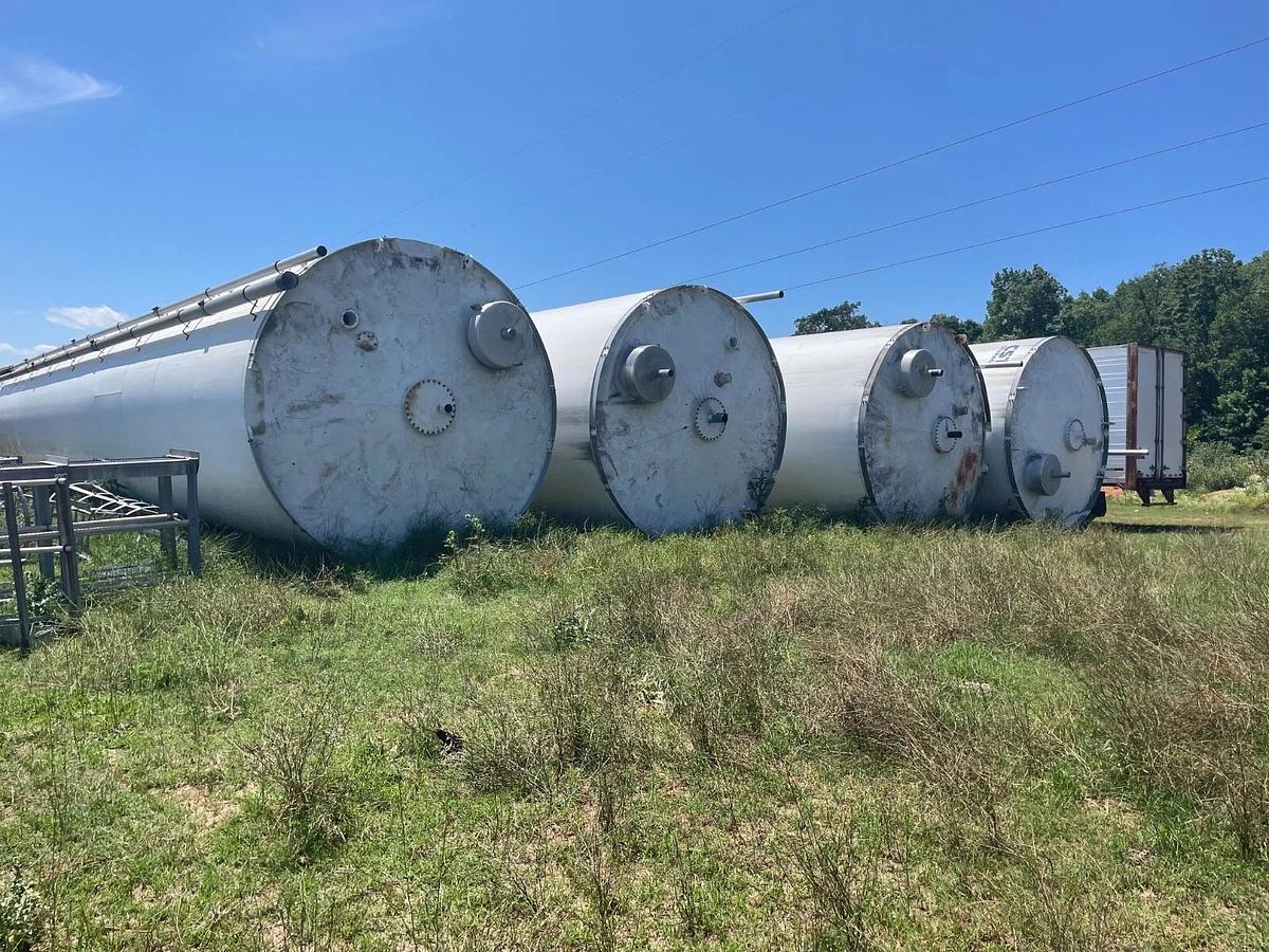 Used SILO PELLET RESIN SILO’S MFG BY CST STORAGE 12’ x 72  7000 cubic feet 4 availabl