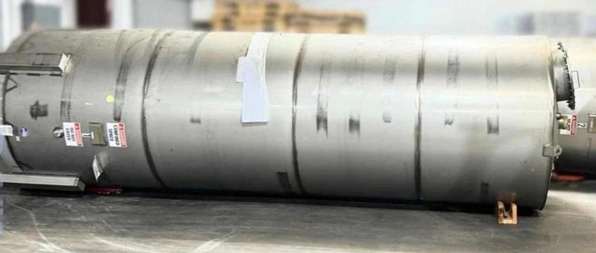 Used 3400 Gallon Mfg By Meridian Stainless Steel Vertical Storage Tank Very Clean