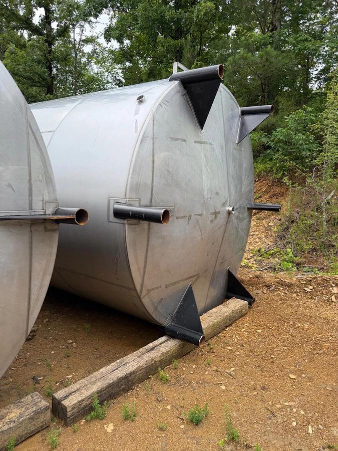 Used 6500 Gallon 304 Stainless Steel Storage / Holding Tanks Food Grade – 2 Available