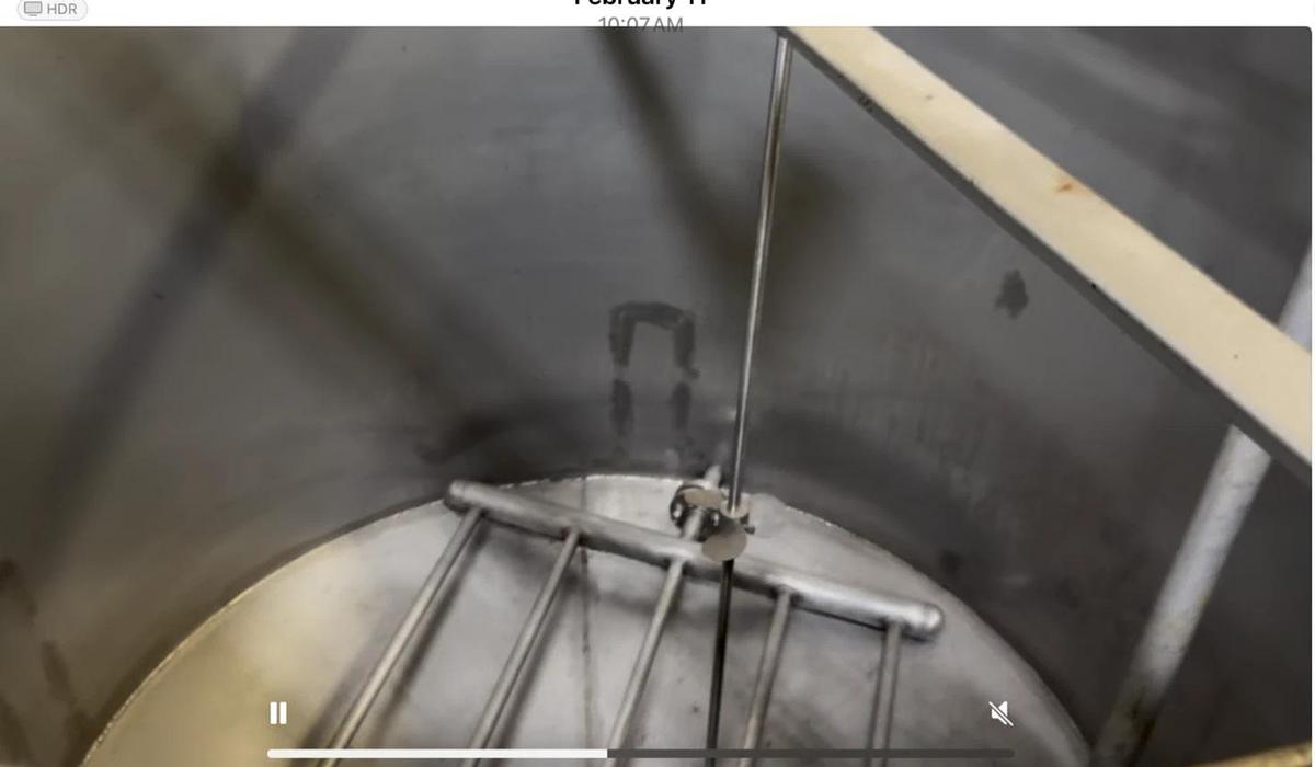 Used 600 Gallon Stainless Steel Tank Open Top, Cone Bottom , Top Center Mounted Mixer