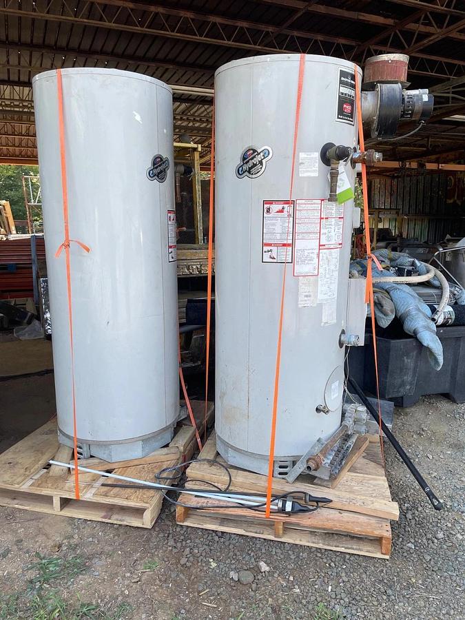 Used 80 Gallon BRADFORD WHITE D80T7253NA Commercial Water Heater - 725000 BTU Nat Gas