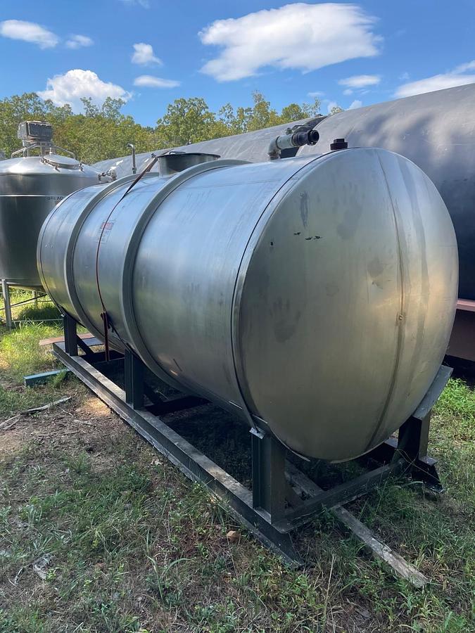 Used 2000 Gallon Horizontal Holding Tank - 304 Stainless Steel edible oil Tank w/skid