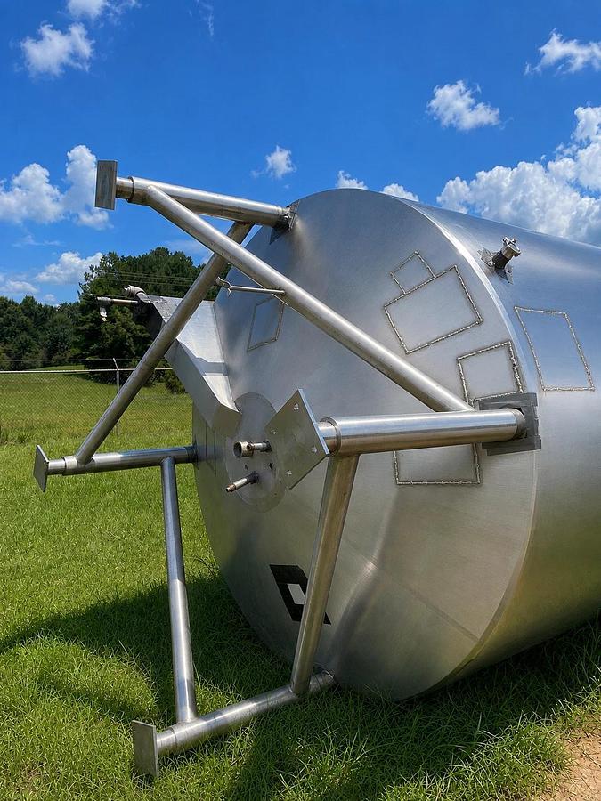 Used 4000 Gallon SS Cherry-Burrell Stainless Steel Dual Motion Mixing Processor Tank