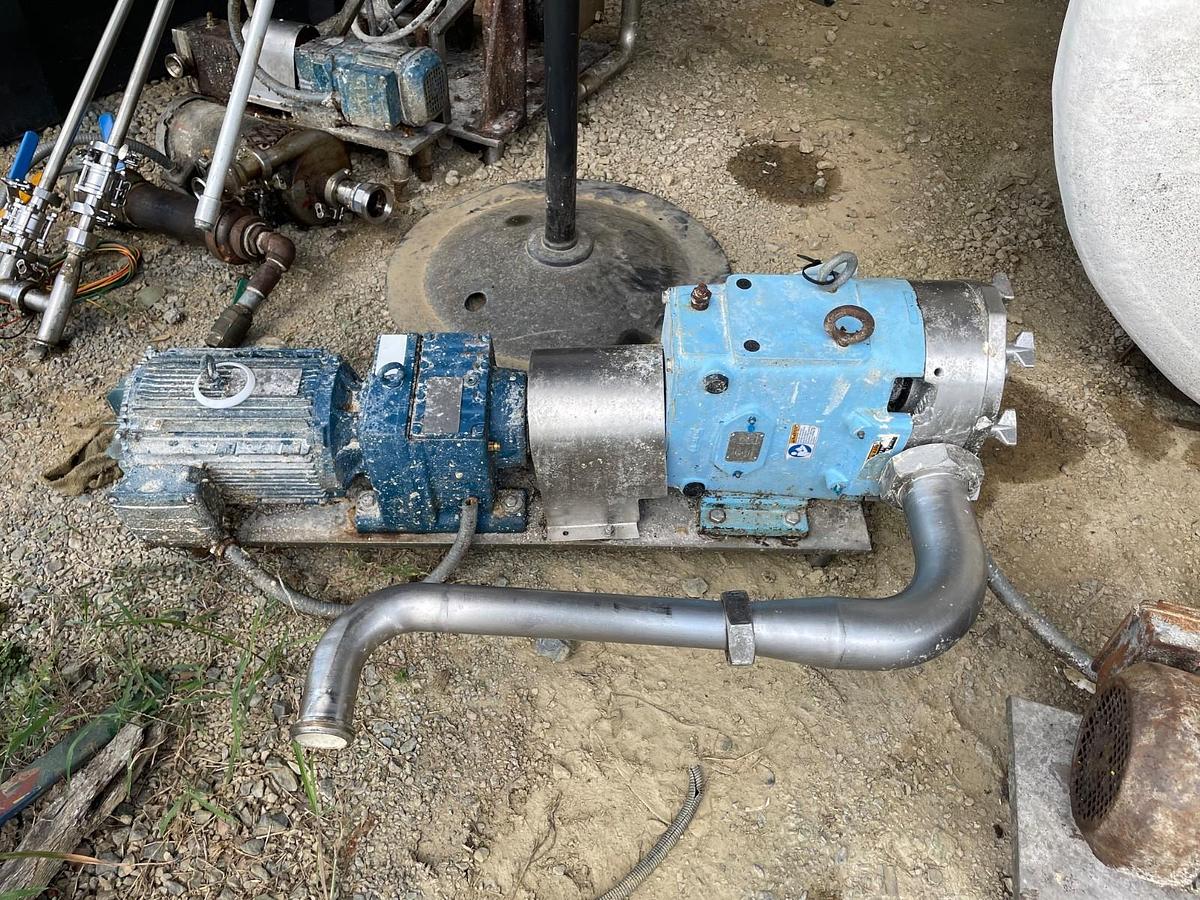 Used Waukesha, Model 060, positive displacement pump 060-U1 5 hp mfg 2015