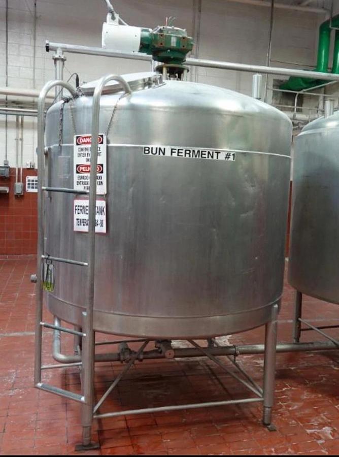 Used 1000 Gallon Jacketed Stainless Steel Processor with sweeping agitation w Cone