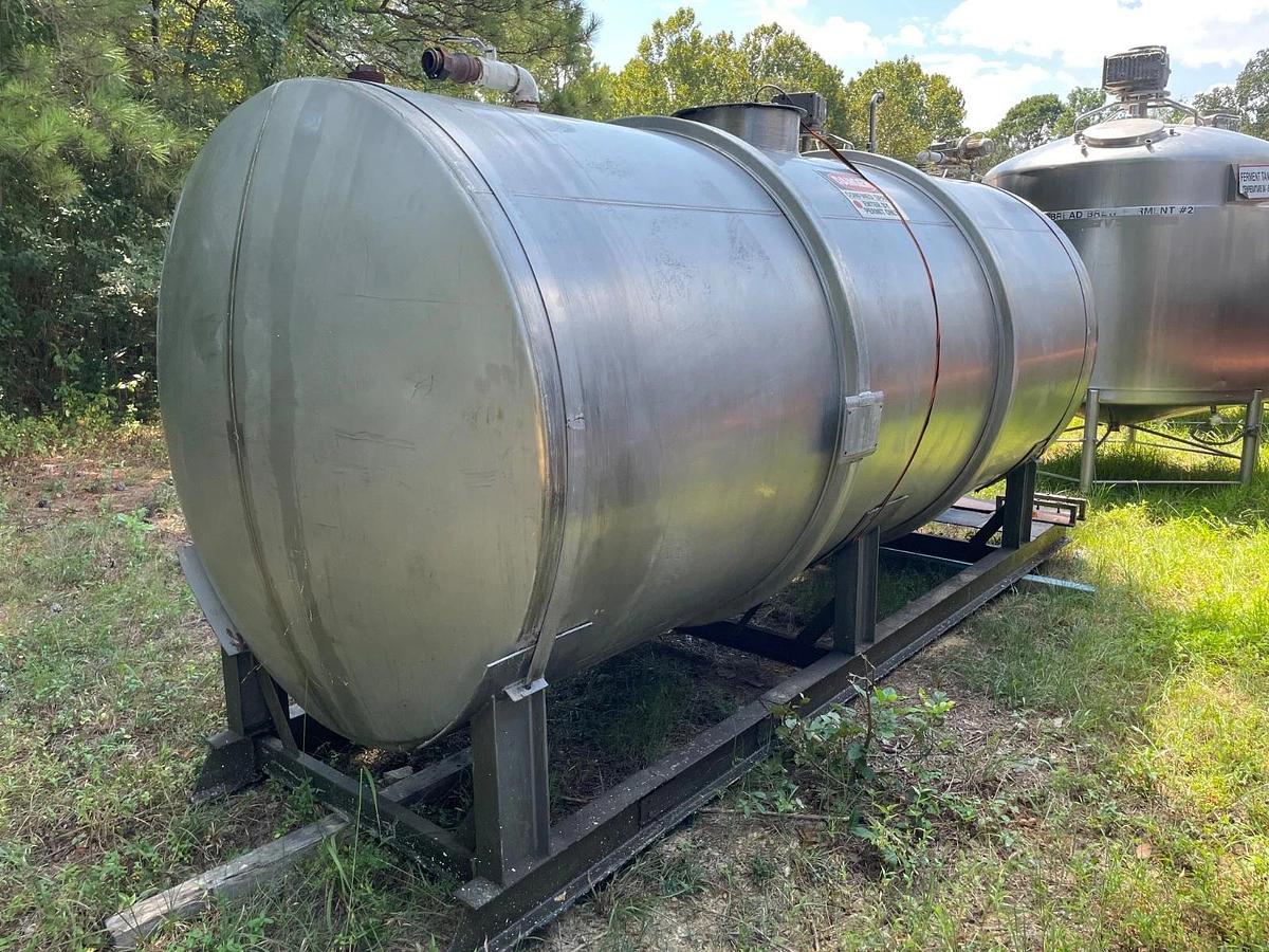 Used 2000 Gallon Horizontal Holding Tank - 304 Stainless Steel edible oil Tank w/skid