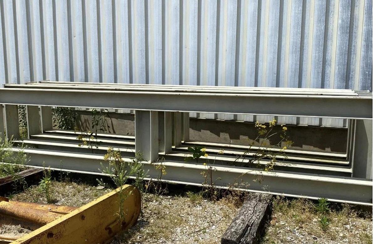 16,000 gallon Vertical Pressure Rated tank.   Mfg by Arrow 2011 Never used.