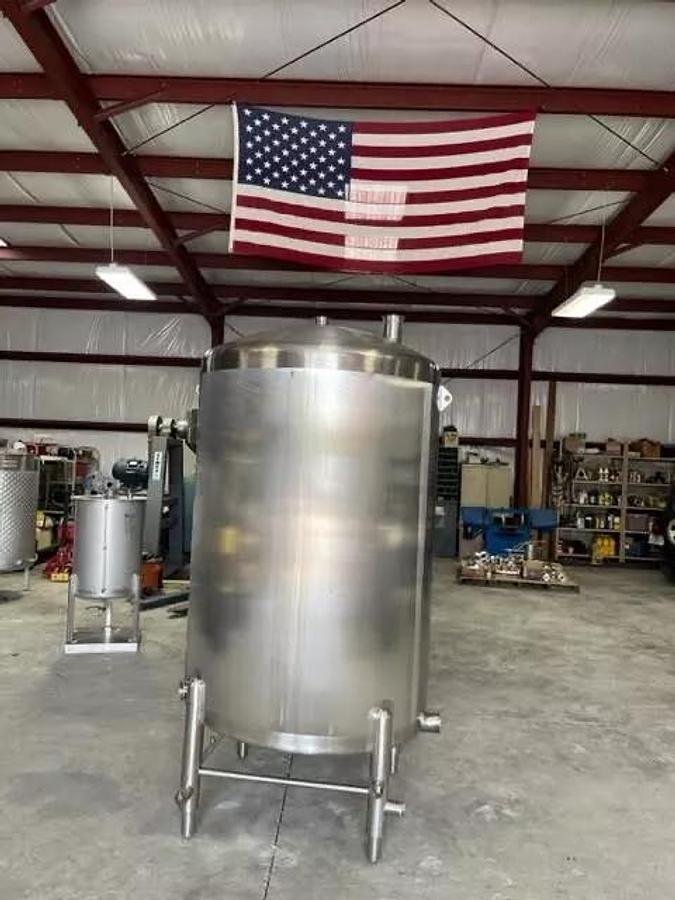 Used 500 Gallon Feldmeier 316 Stainless Steel Dome Top Dish Bottom Mix Tank w ladder