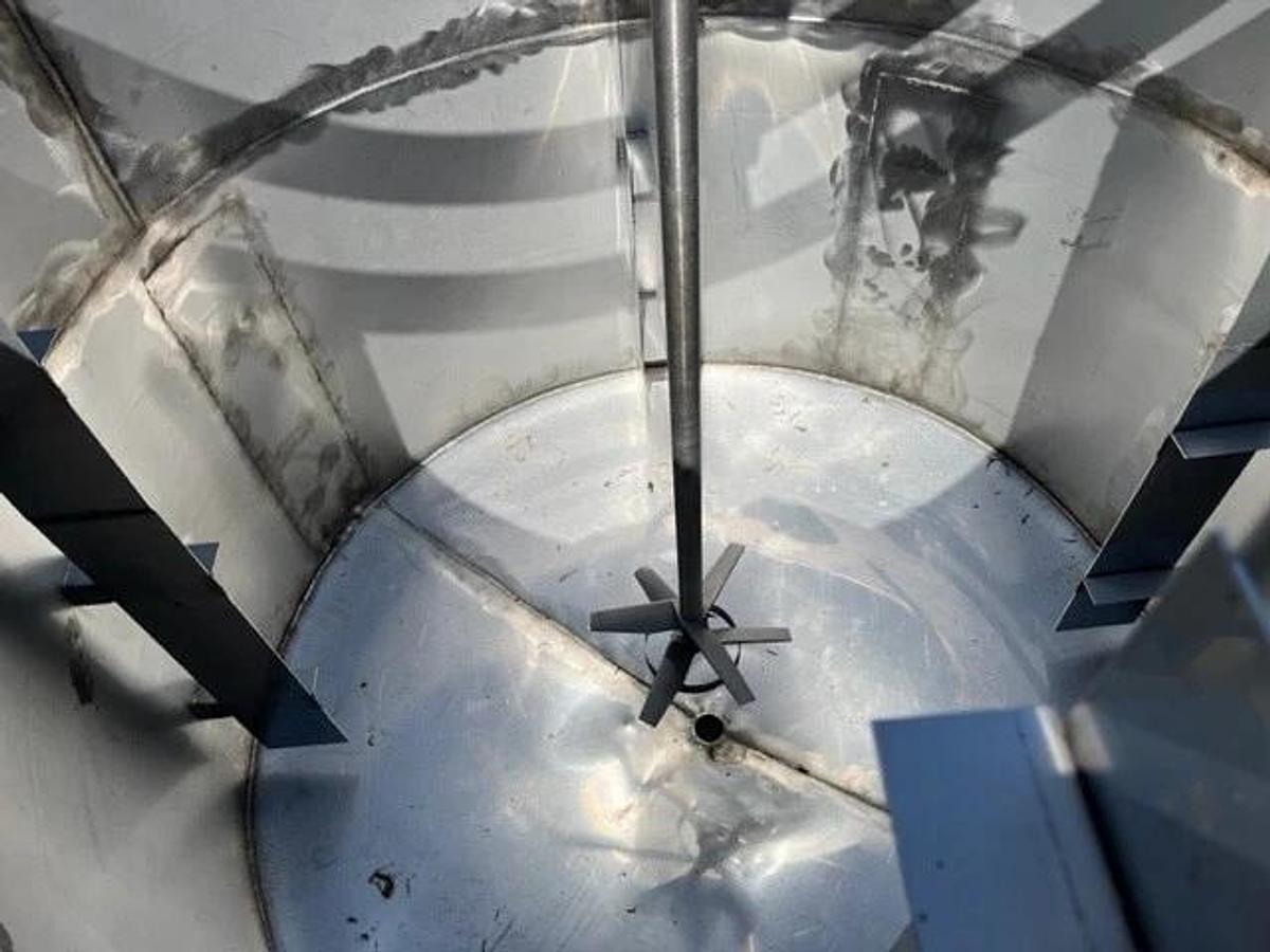 1000 Gallon 316L Stainless Steel Mix w Lightnin Tank Cone Bottom Open Top
